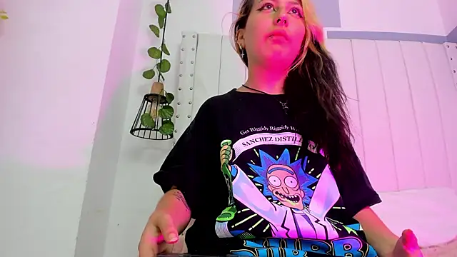 BellaJonnson online show from 06.13.26