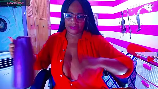 Snapshot of cairohot chatting on 01.26.25 cairohot online show from 01.26.25