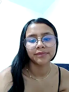 Snapshot of Sofielovee-01 chatting on 07.12.26 Sofielovee-01 online show from 07.12.26