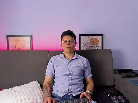 AquilesTaylor online show from 06.09.26