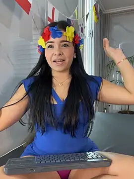 ValentinaLuciana online show from 06.18.26