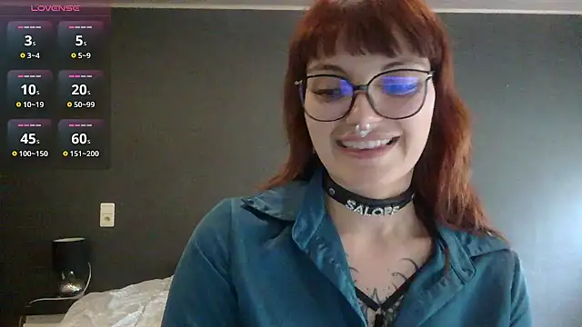 Roxane Bloodycherry online show from 06.18.26
