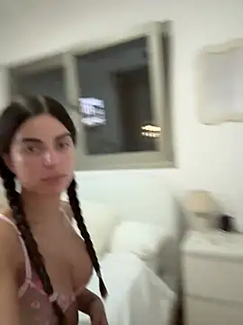 Snapshot of miaabelluccii chatting on 07.08.26 miaabelluccii online show from 07.08.26