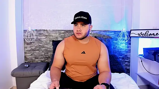 apolorusso online show from 07.10.26