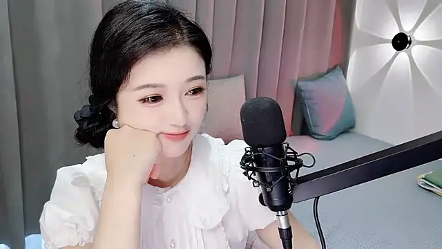 Momo-Wow online show from 06.21.26