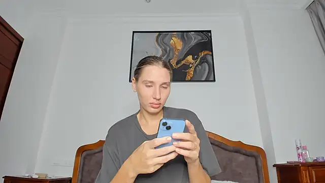 SofiClimbing online show from 11.19.25