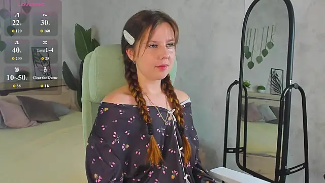 Violeta Paul online show from 07.11.26