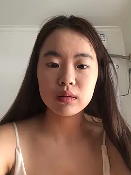 YiYi5520 online show from 06.02.26
