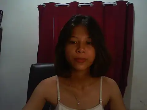 Snapshot of Freshxxcherryxoxo chatting on 06.13.26 Freshxxcherryxoxo online show from 06.13.26