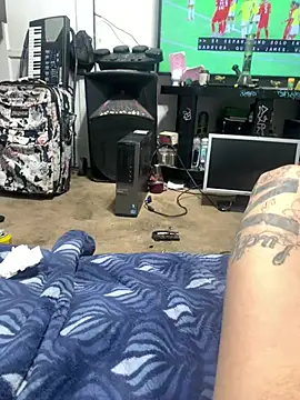 Snapshot of thatmexicanlongdick562 chatting on 07.07.26 thatmexicanlongdick562 online show from 07.07.26