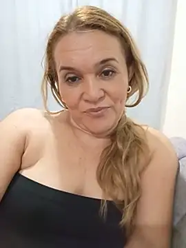 Sara hilton02 online show from 06.26.26