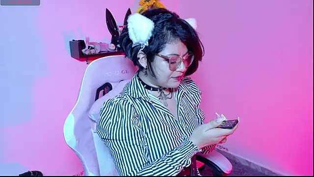 Snapshot of Meow_cat4 chatting on 07.11.26 Meow cat4 online show from 07.11.26