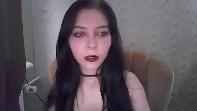 Snapshot of RileyTight chatting on 06.13.26 RileyTight online show from 06.13.26