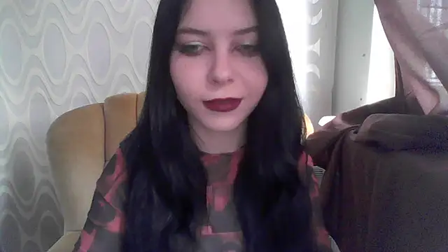 Snapshot of RileyTight chatting on 06.18.26 RileyTight online show from 06.18.26