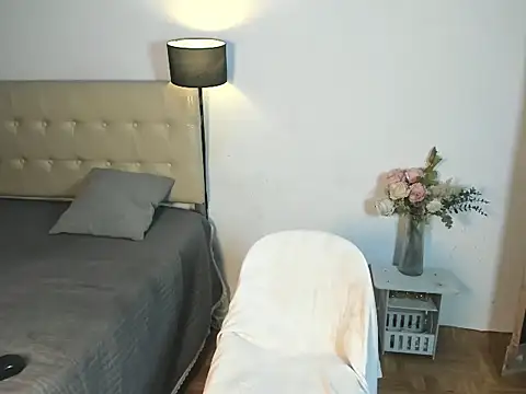YourladyLia  online show from 07.29.26