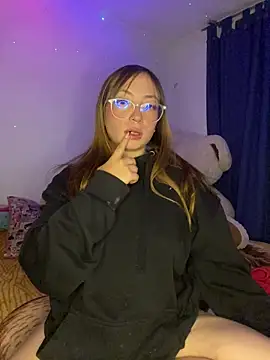Caamii  online show from 08.01.26