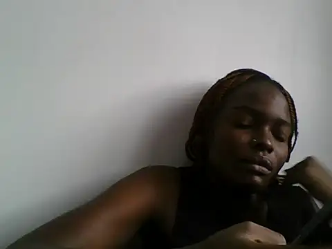 Snapshot of MissElsie21 chatting on 06.17.26 MissElsie21 online show from 06.17.26