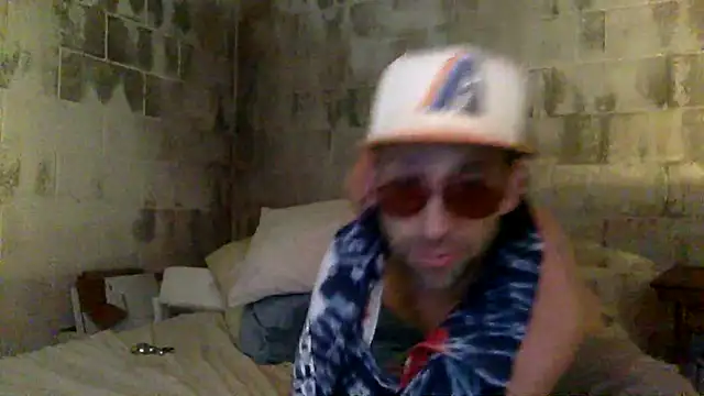 Snapshot of thierrybae chatting on 06.15.26 thierrybae online show from 06.15.26