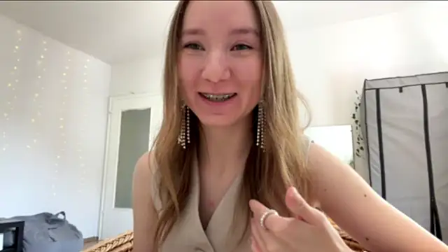 Snapshot of smalllisa chatting on 06.07.26 smalllisa online show from 06.07.26