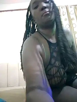 Snapshot of Sexxyy_v chatting on 06.21.26 Sexxyy v online show from 06.21.26