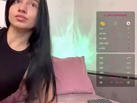 Camilla  Noor online show from 06.09.26