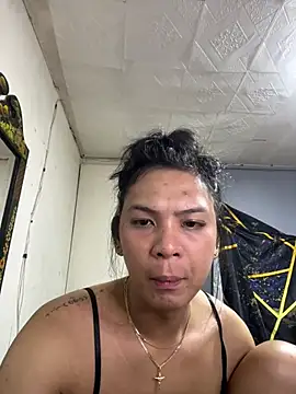 Snapshot of CheesyVapors chatting on 06.19.26 CheesyVapors online show from 06.19.26