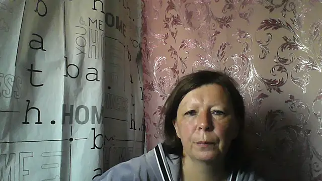 Snapshot of Schastlivaya43 chatting on 06.06.26 Schastlivaya43 online show from 06.06.26