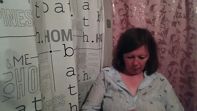 Snapshot of Schastlivaya43 chatting on 07.08.26 Schastlivaya43 online show from 07.08.26