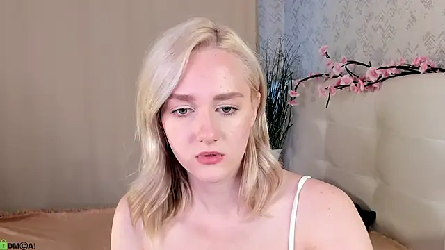 Chloe-Deccer online show from 06.22.26