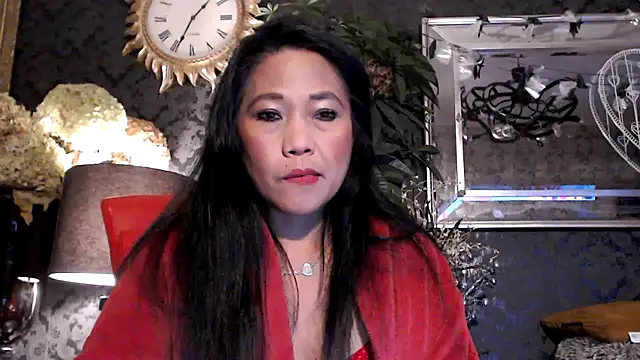 Hornygirltheone online show from 10.31.25