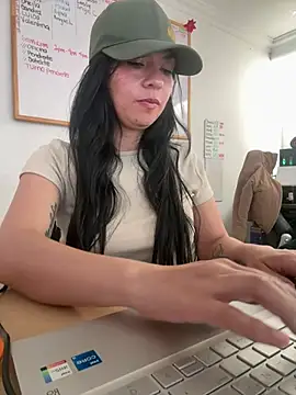 Snapshot of vanellopeFoxx chatting on 07.24.26 vanellopeFoxx online show from 07.24.26