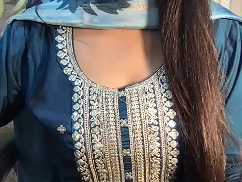 Sizzling Maya online show from 07.04.26