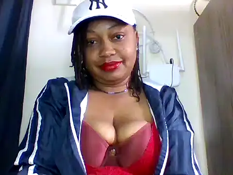 Snapshot of maggymiss chatting on 07.18.26 maggymiss online show from 07.18.26