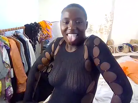 madam-Emma online show from 06.22.26