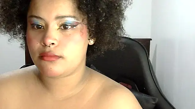 Snapshot of Lolacurly69 chatting on 07.01.26 Lolacurly69 online show from 07.01.26