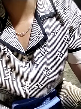 Snapshot of Eirlys-baby chatting on 06.07.26 Eirlys-baby online show from 06.07.26