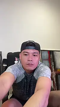 Snapshot of clarkdangerous chatting on 06.11.26 clarkdangerous online show from 06.11.26