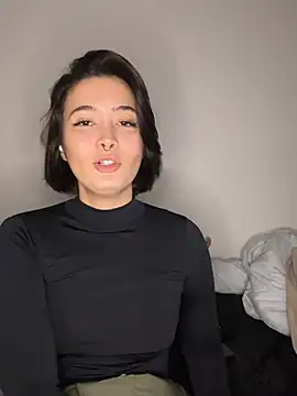 Snapshot of sweetchloe__ chatting on 06.17.26 sweetchloe online show from 06.17.26