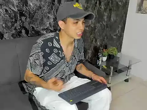 cameron lux77 online show from 07.16.26
