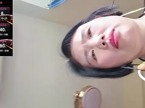 YIYI-queen online show from 06.08.26