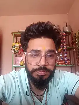Snapshot of Desindianbull69 chatting on 06.09.26 Desindianbull69 online show from 06.09.26