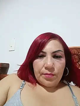 Agata Traviesa online show from 06.14.26