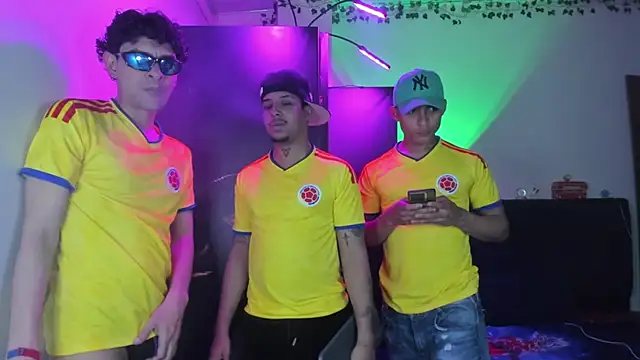 Boys Benkosky online show from 06.10.26