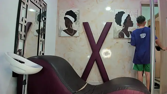 BLACK AND WHITET online show from 06.18.26