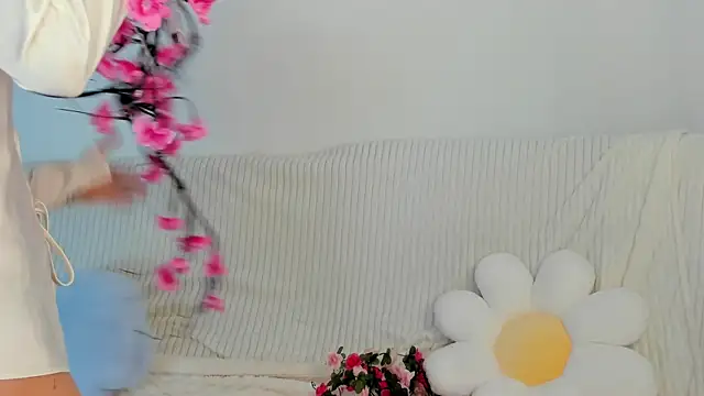 Snapshot of mimi_cutee chatting on 07.25.26 mimi cutee online show from 07.25.26