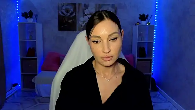 NikoleMills online show from 07.06.26