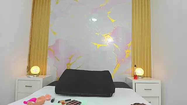 Snapshot of ImanyWinter chatting on 07.23.26 ImanyWinter online show from 07.23.26