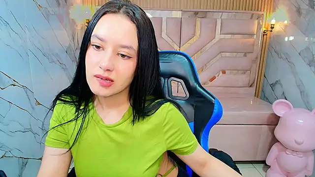 Aleja r  online show from 07.03.26