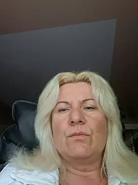 VikaRaine555 online show from 06.10.26