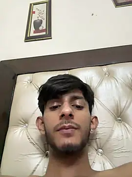 Snapshot of ronnnnn718 chatting on 07.02.26 ronnnnn718 online show from 07.02.26